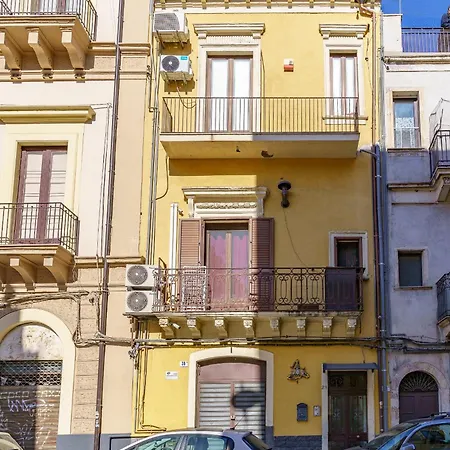 Apartament Linda's House Katania